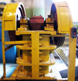 Щековая дробилка ЩДС 150х80