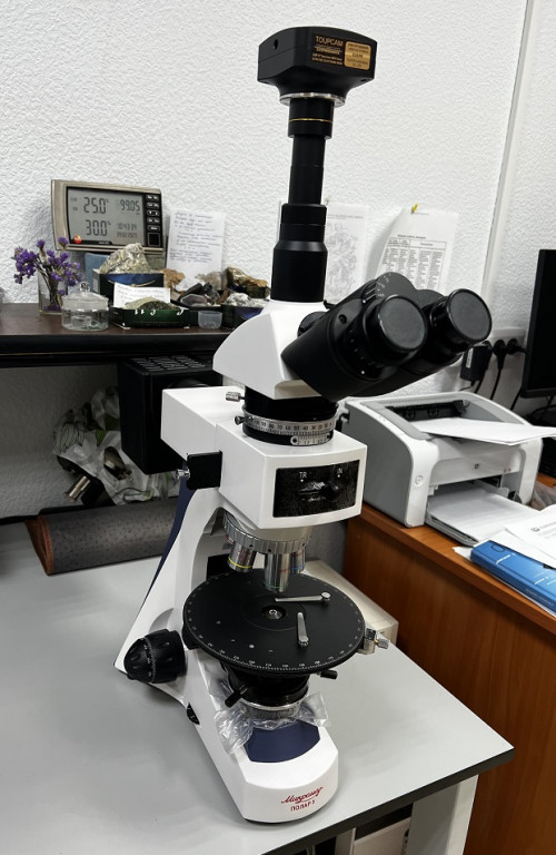 Микроскоп геолого-рудный поляризационный проходящего и отраженного света Микромед ПОЛАР 3