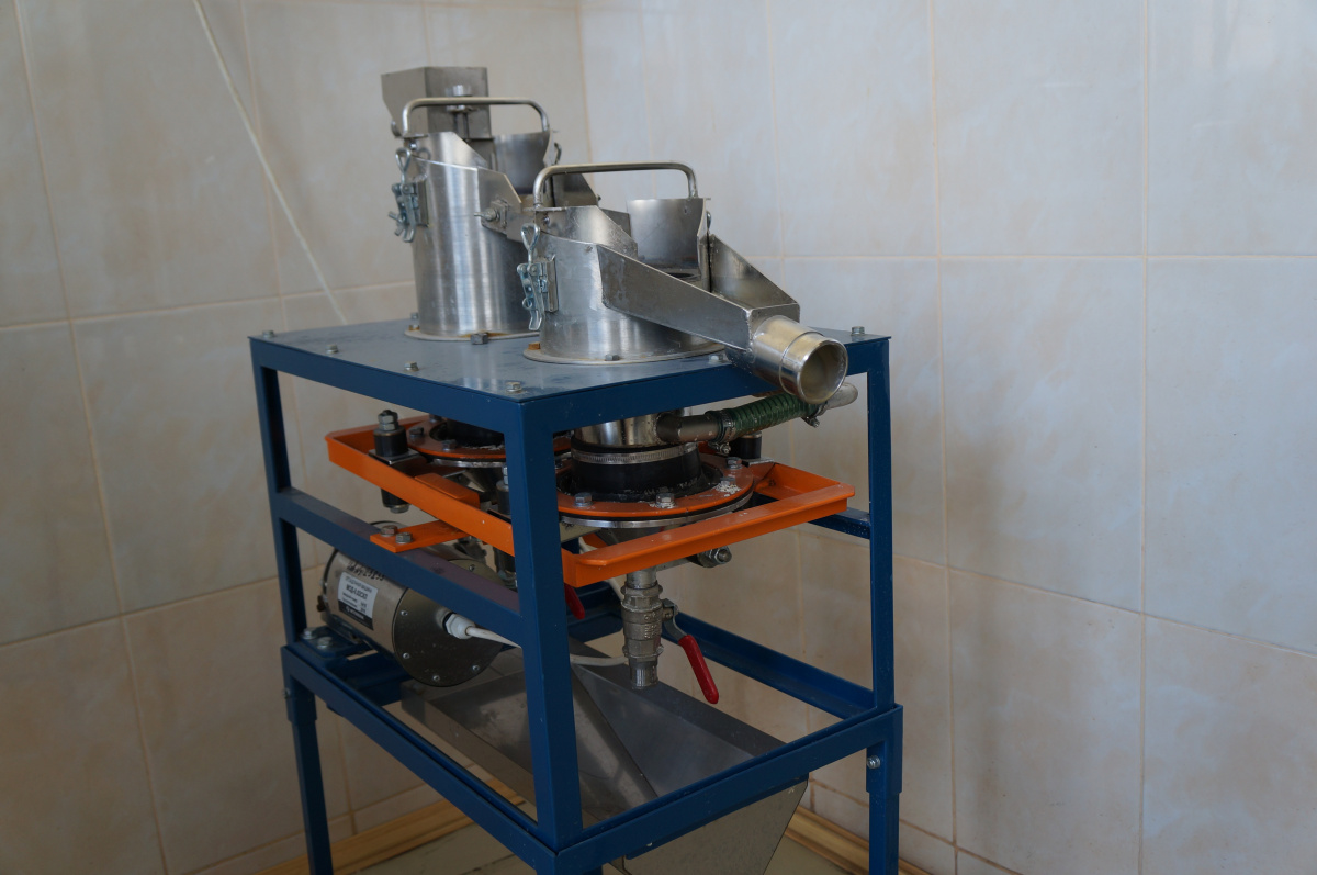 Отсадочная машина диафрагмовая МОД-0,02СКЛ