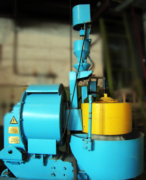 Лабораторный комплекс ЭРЛ-7У с высокоинтенсивным магнитным полем, магнитной индукцией от 2000 до 14200 Гс, с тремя сменными роторами