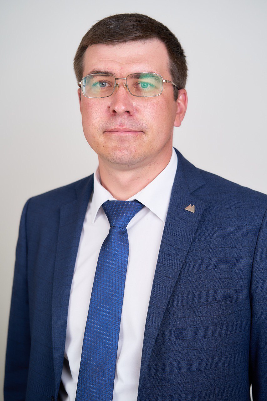 Генеральный директор